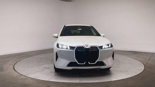 2026 BMW iX xDrive45