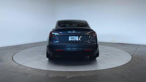 Midnight Silver Metallic 2023 Tesla Model Y Long Range