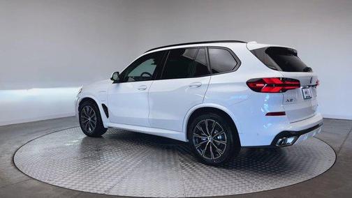2026 BMW X5 PHEV xDrive50e