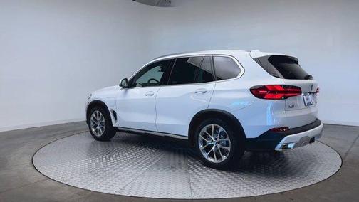 2026 BMW X5 PHEV xDrive50e