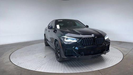 2022 BMW X6 M50i
