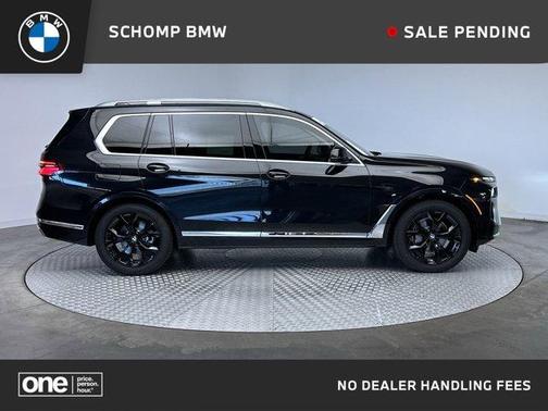 Black Sapphire Metallic 2023 BMW X7 xDrive40i