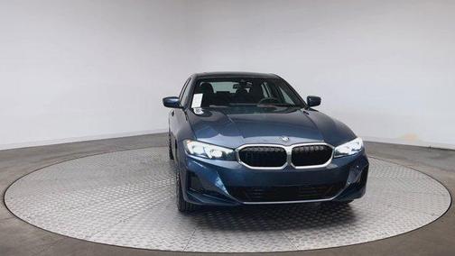 2025 BMW 330 i xDrive