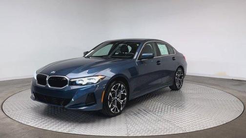 2025 BMW 330 i xDrive