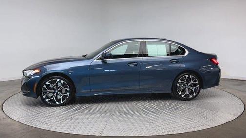 2025 BMW 330 i xDrive