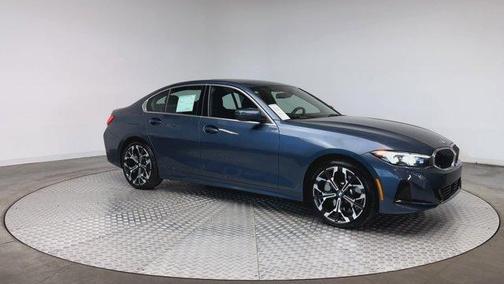 2025 BMW 330 i xDrive