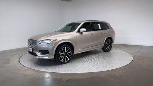 2023 Volvo XC90 B6 Plus 6-Seater