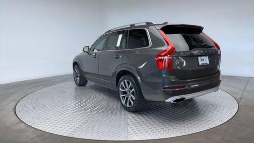 2018 Volvo XC90 T6 Momentum
