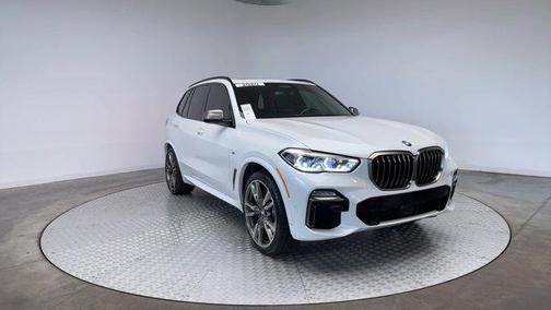 2020 BMW X5 M50i