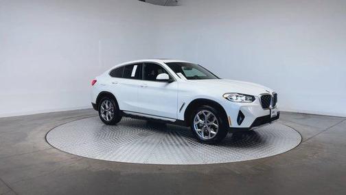 2022 BMW X4 xDrive30i
