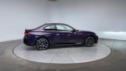 2024 BMW 230 i xDrive