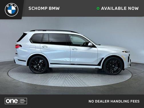 Mineral White Metallic 2027 BMW X7 xDrive40i