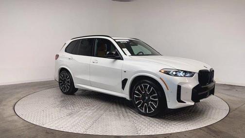 2025 BMW X5 M60i