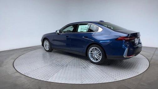 2024 BMW 530 i xDrive