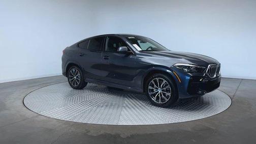Arctic Gray Metallic 2022 BMW X6 xDrive40i