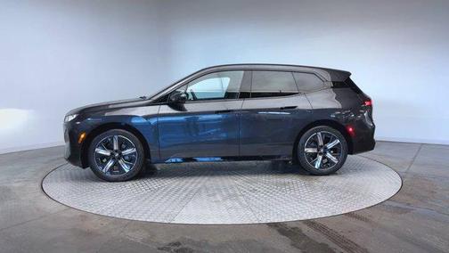 2026 BMW iX xDrive60