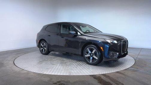 2026 BMW iX xDrive60