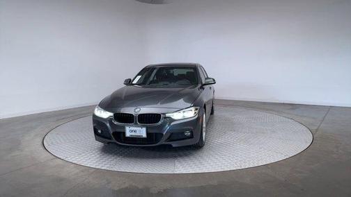 2018 BMW 330 i xDrive