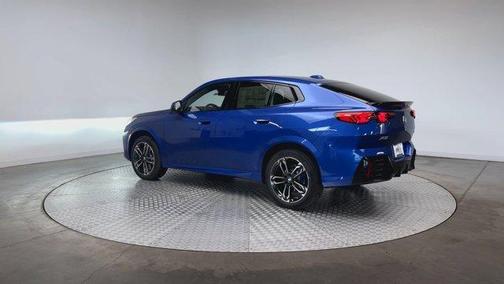Portimao Blue Metallic 2026 BMW X2 xDrive28i