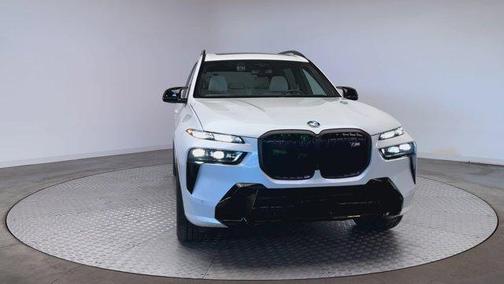 2026 BMW X7 M60i