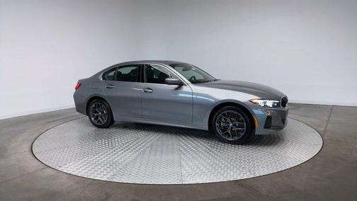 2025 BMW 330 i xDrive