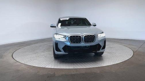 2022 BMW X4 xDrive30i