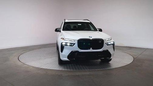 2026 BMW X7 M60i