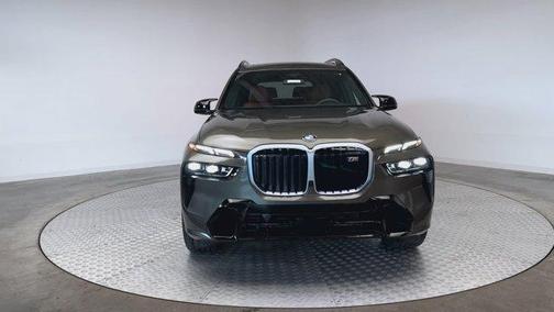 2026 BMW X7 M60i