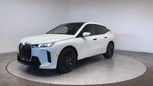 2026 BMW iX xDrive60