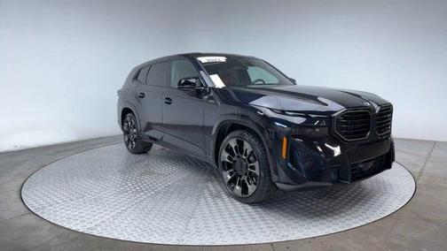 2023 BMW XM Base