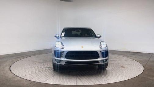 2017 Porsche Macan Base