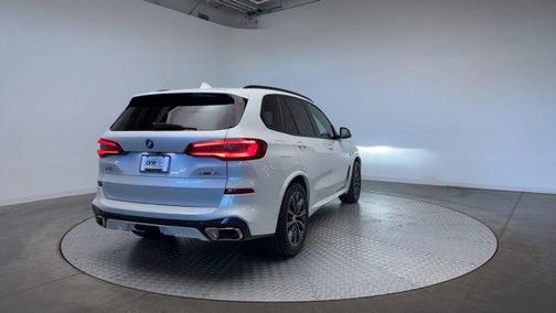 2023 BMW X5 PHEV xDrive45e