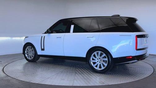 2024 Land Rover Range Rover P400 SE