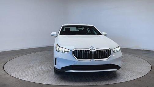 2026 BMW i5 xDrive40