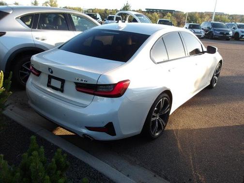 Mineral White Metallic 2022 BMW 330 i xDrive