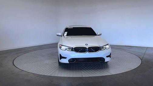 Mineral White Metallic 2022 BMW 330 i xDrive