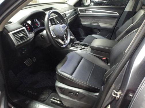 2021 Volkswagen Atlas 3.6 V6 SE w/ Technology R-Line