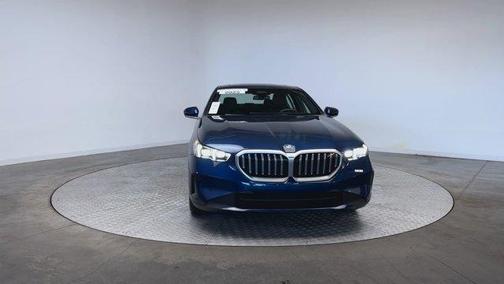 2025 BMW 530 i xDrive