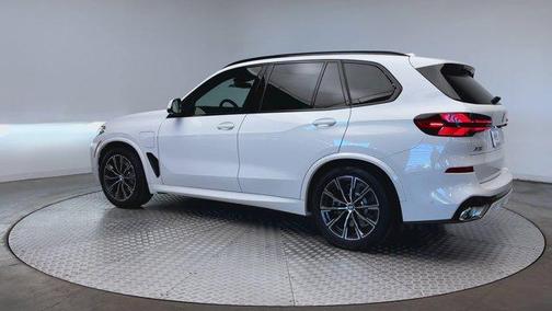 2026 BMW X5 PHEV xDrive50e