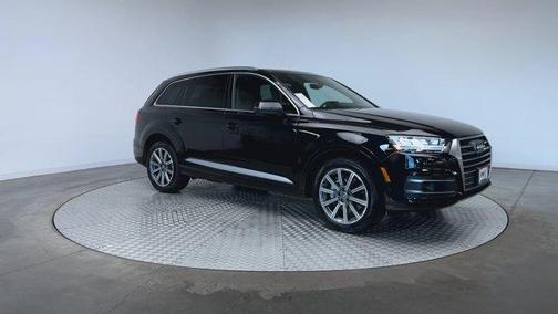 Orca Black Metallic 2019 Audi Q7 55 Prestige