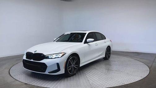 2023 BMW 330 i xDrive