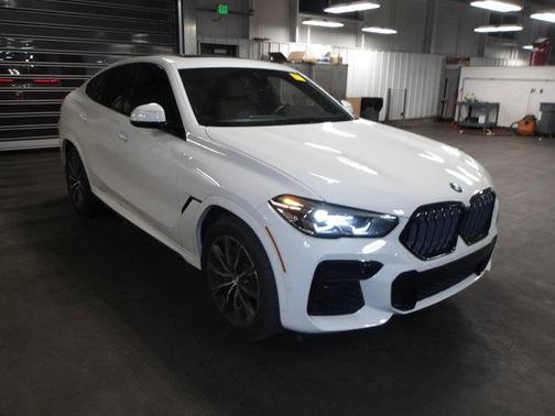 2023 BMW X6 xDrive40i