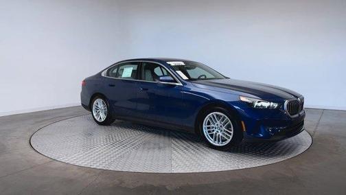 2025 BMW 530 i xDrive