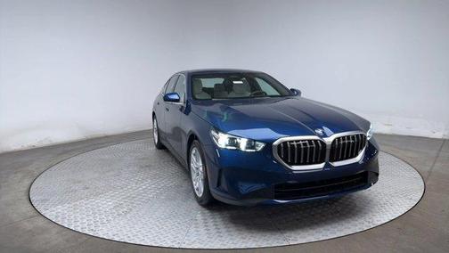 2025 BMW 530 i xDrive