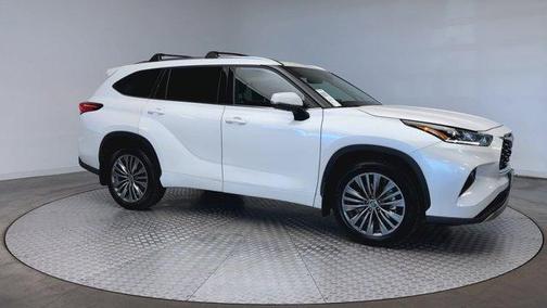 2020 Toyota Highlander Platinum