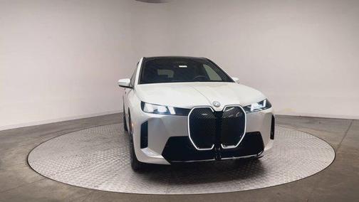 2026 BMW iX xDrive45