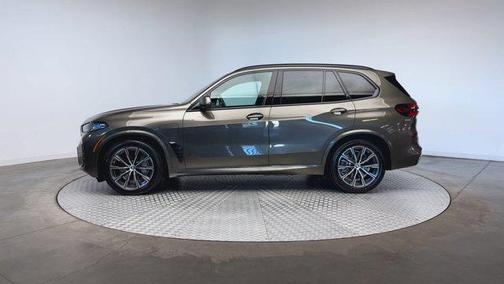 Manhattan Green Metallic 2024 BMW X5 PHEV xDrive50e