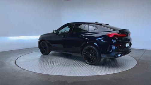 Carbon Black Metallic 2027 BMW X6 xDrive40i