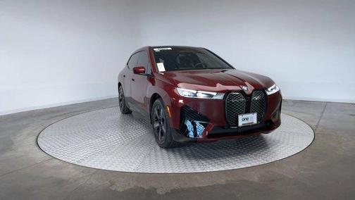 2025 BMW iX xDrive50