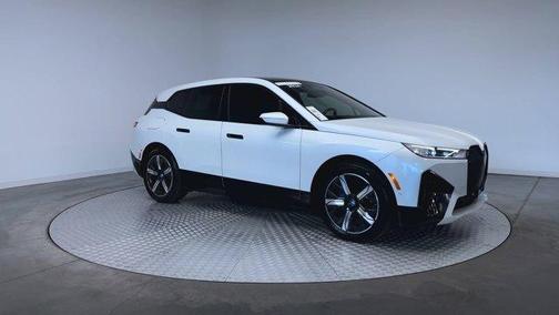Mineral White Metallic 2024 BMW iX xDrive50
